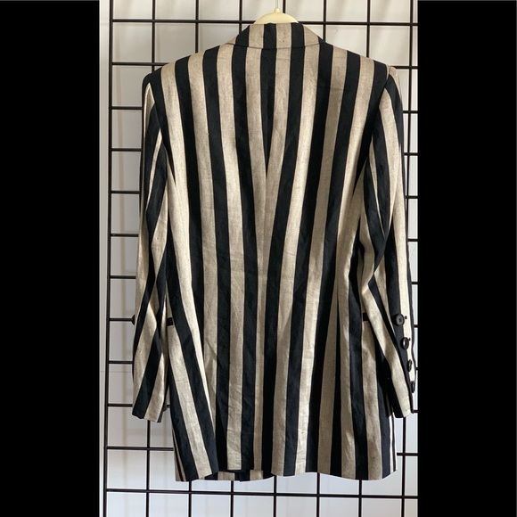 Vintage Escada Jacket - Picture 2 of 7